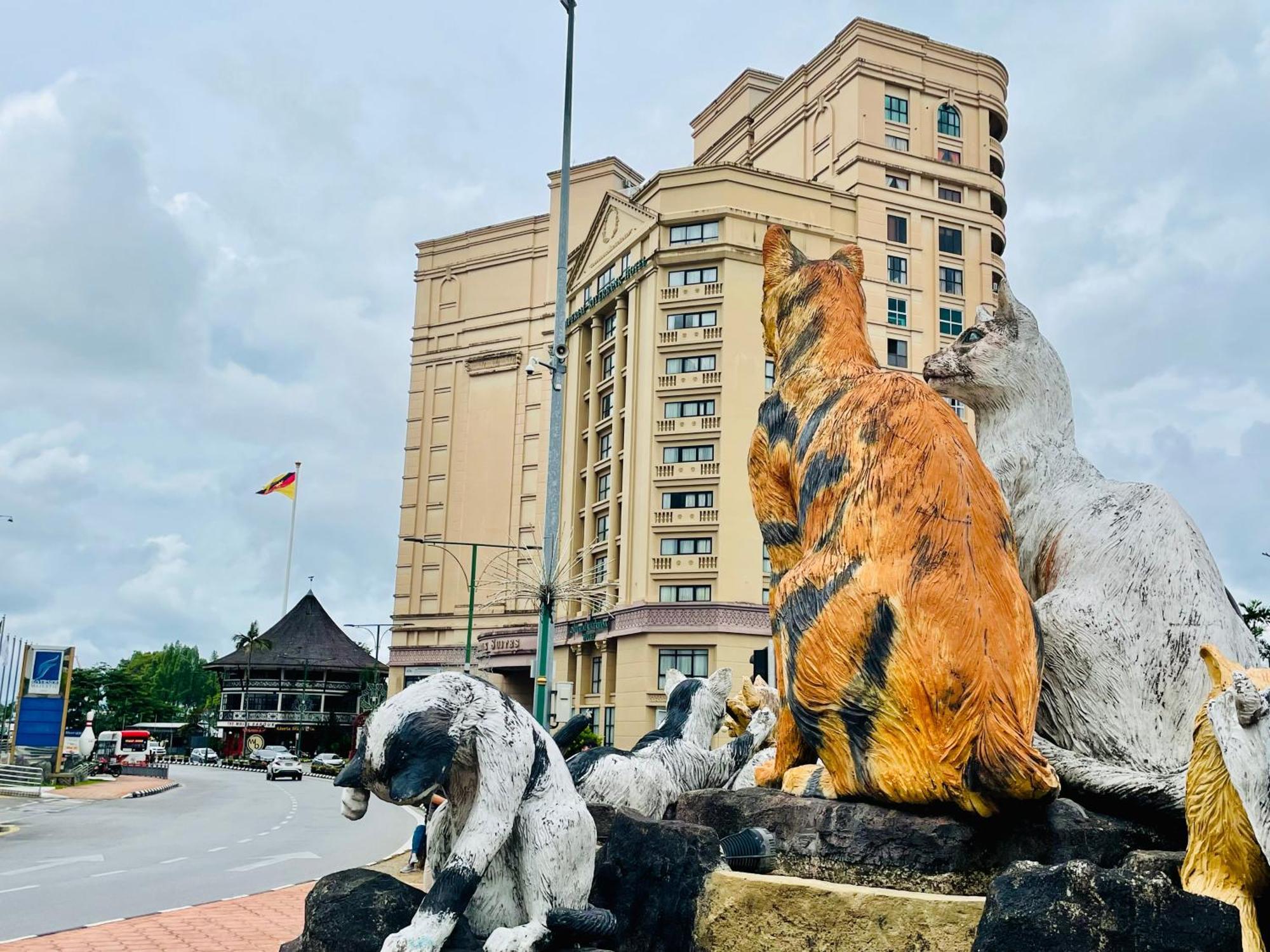 Kuching City Center Riverbank Suites With Marvelous River View Екстер'єр фото