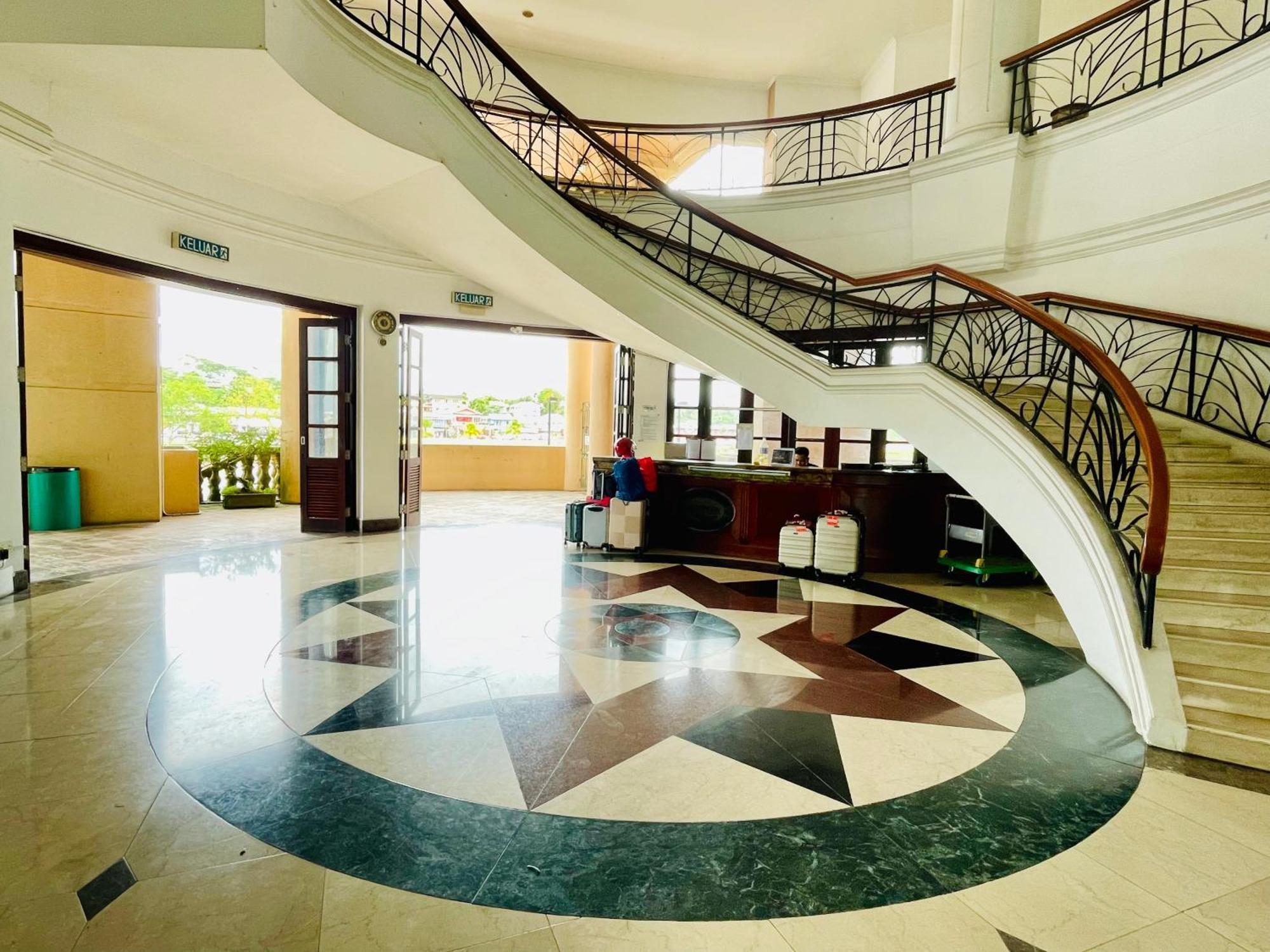 Kuching City Center Riverbank Suites With Marvelous River View Екстер'єр фото